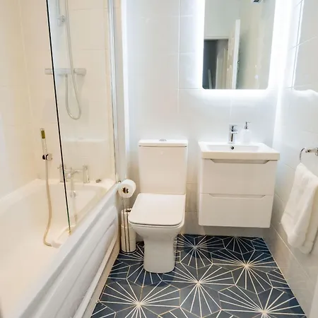 Townhouse In Dockland Ferienhaus Galway
